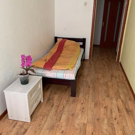 Апартаменти З Усіма Зручностями Tsjernivsi Buitenkant foto