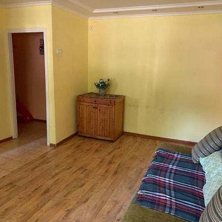 Апартаменти З Усіма Зручностями Tsjernivsi Buitenkant foto