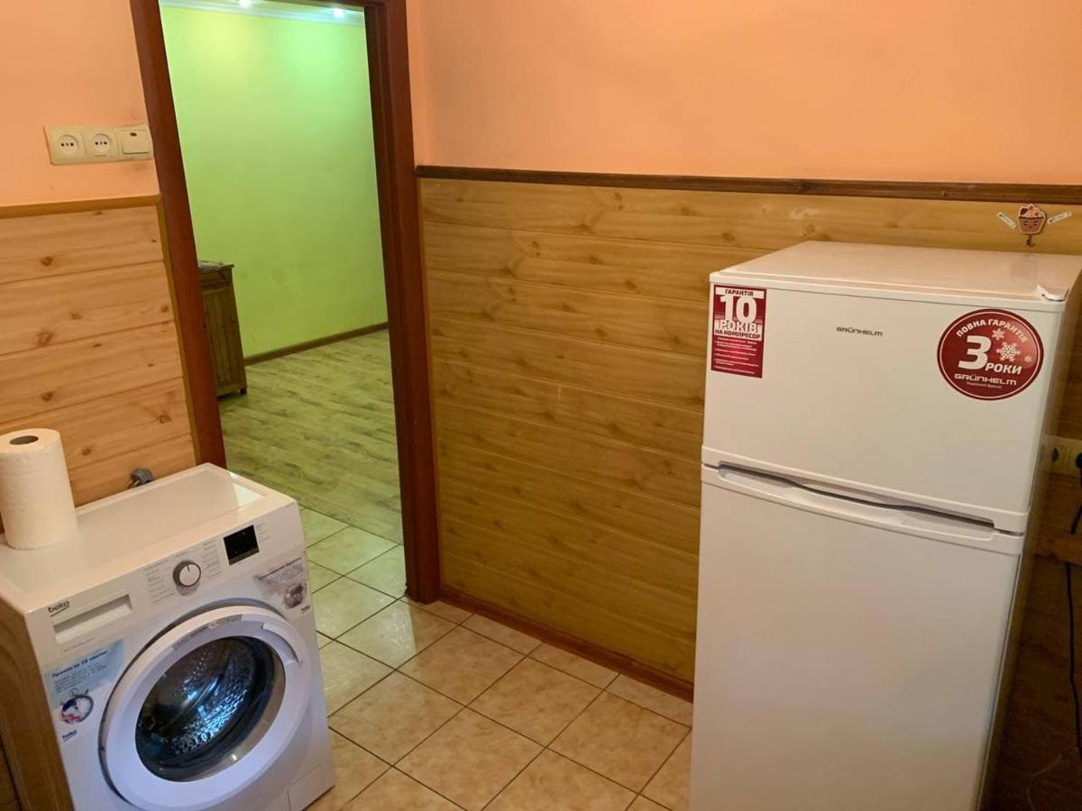 Апартаменти З Усіма Зручностями Tsjernivsi Buitenkant foto